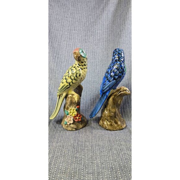 Vintage Majolica Parrot Figurine - Picture 6 of 9